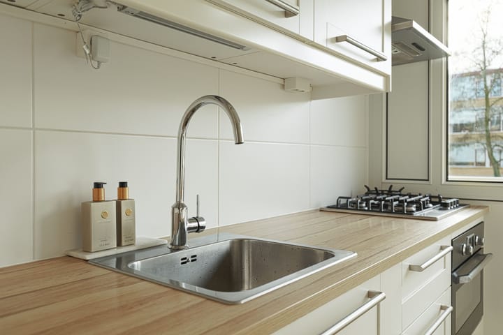 Photo 13 of Van Anrooystraat 387