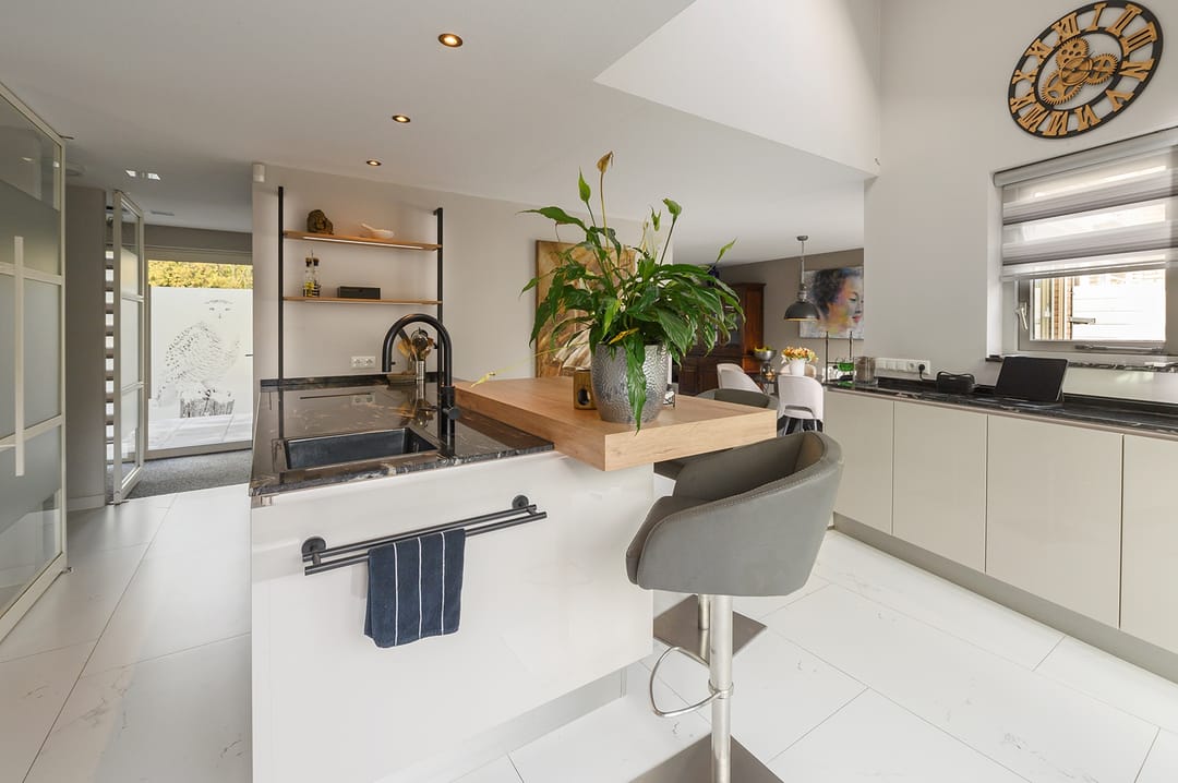 Photo 8 of Menuetstraat 31