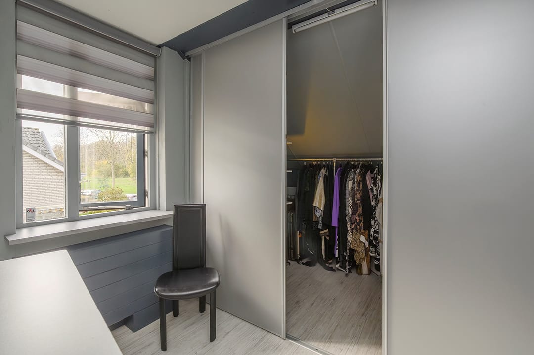 Photo 23 of Menuetstraat 31