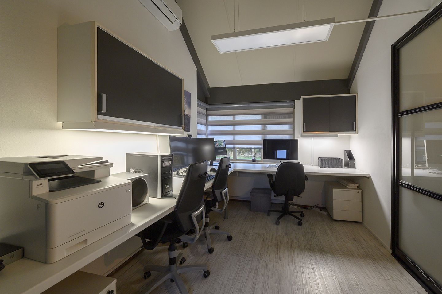 Photo 25 of Menuetstraat 31