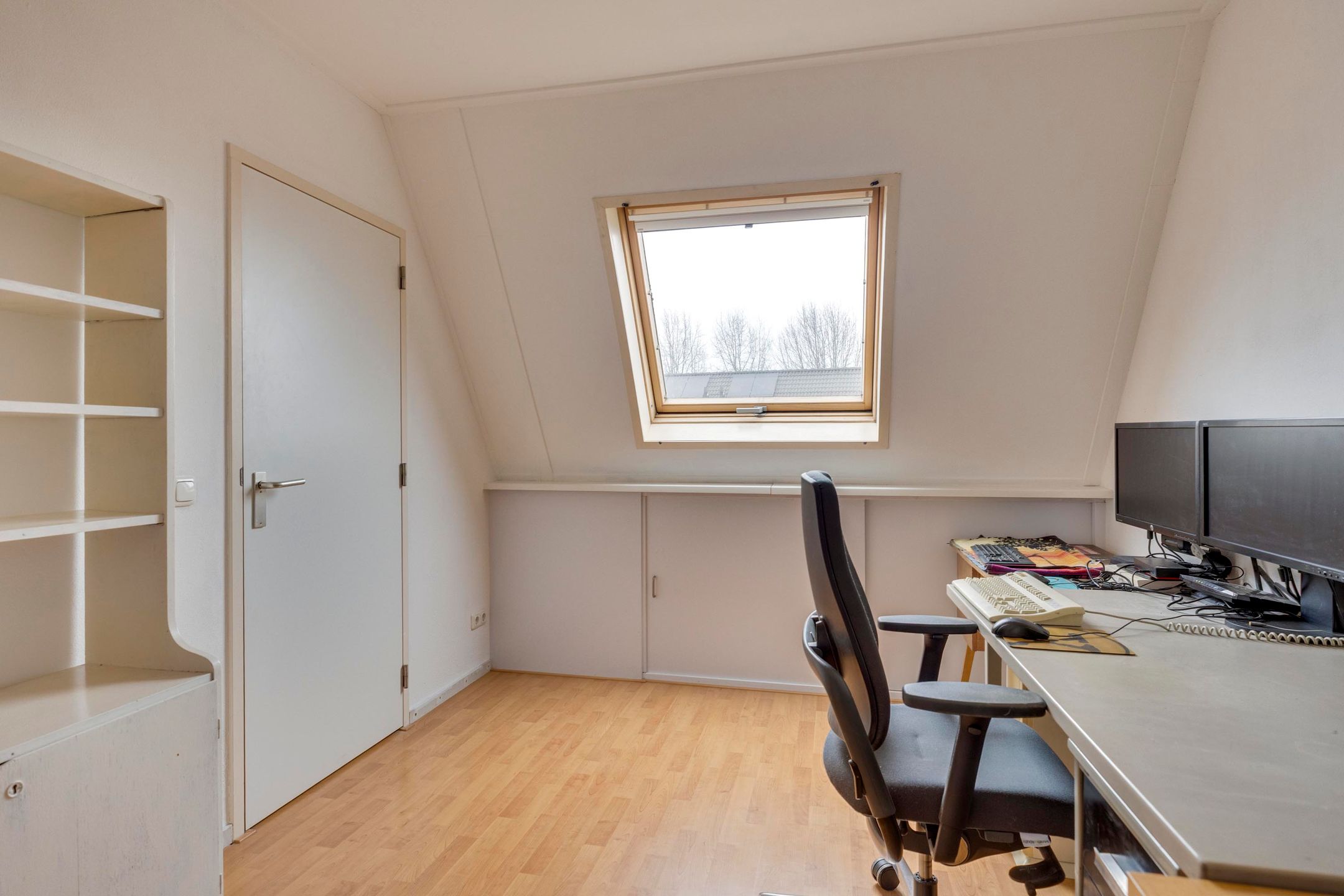 Photo 3 of Kemphaan 43