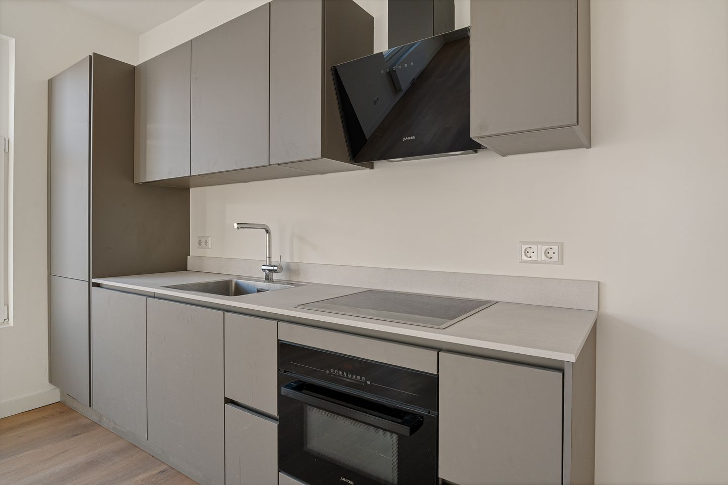 Foto 14 van Von Leibnizstraat 2-B