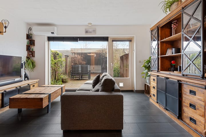 Foto 6 van Stoomlederplein 23