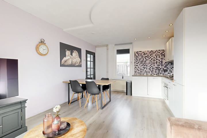 Photo 6 of Machinistenstraat 6