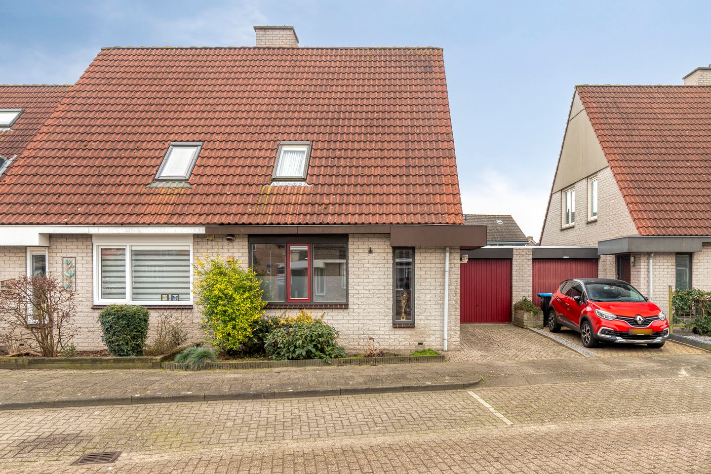 Photo 19 of Van Nispenstraat 28