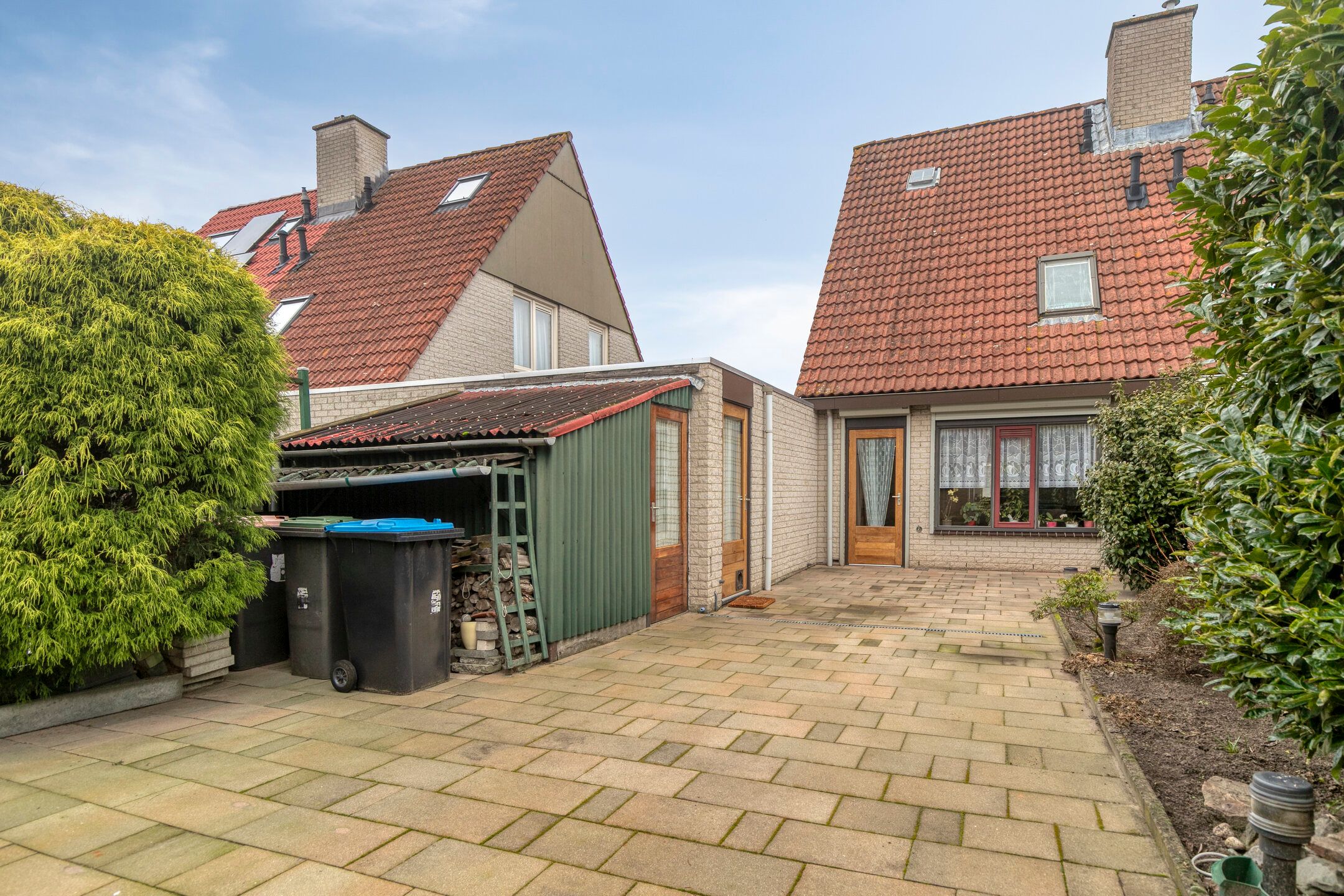 Photo 18 of Van Nispenstraat 28