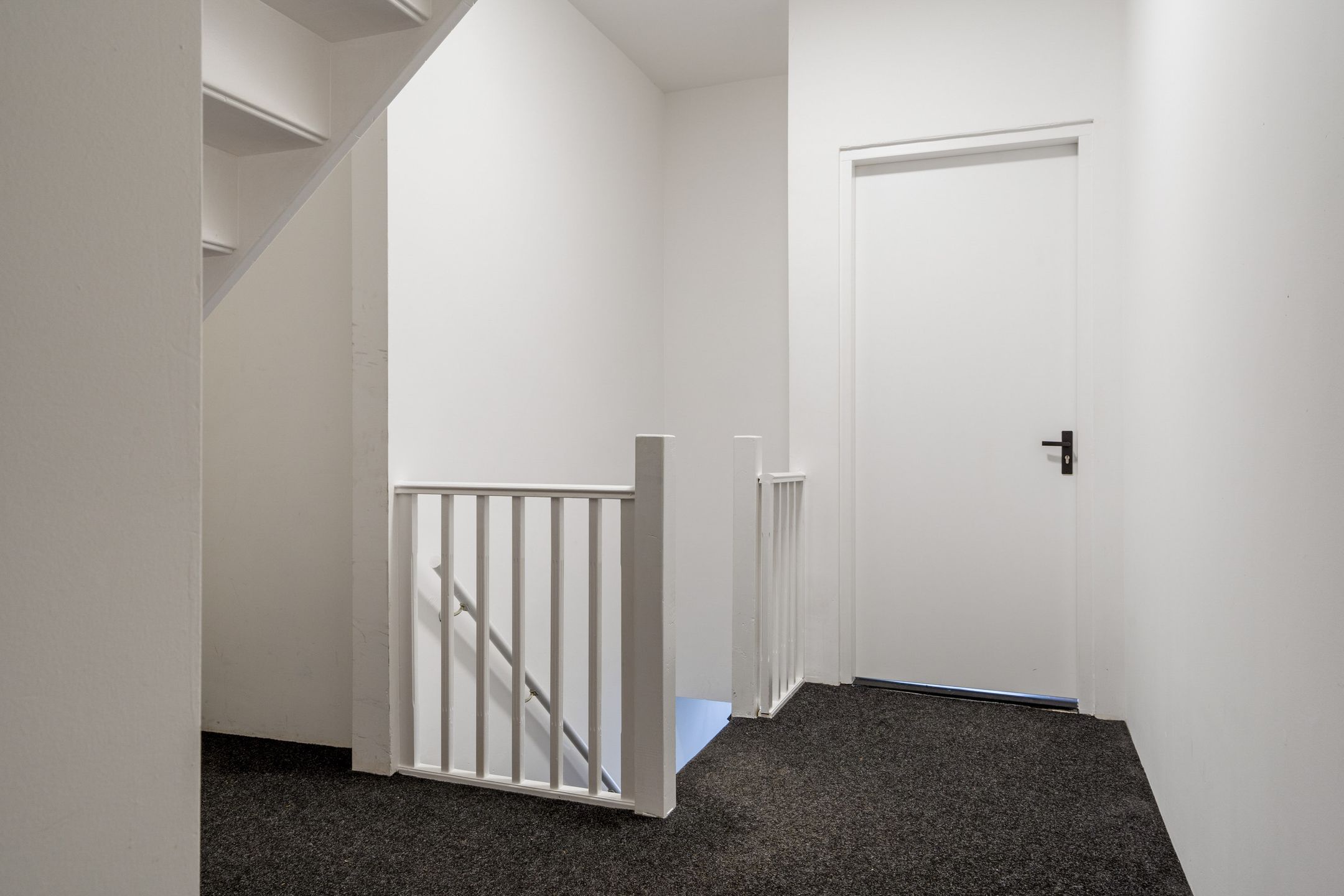 Photo 12 of Nieuwe Haagdijk 69-B1