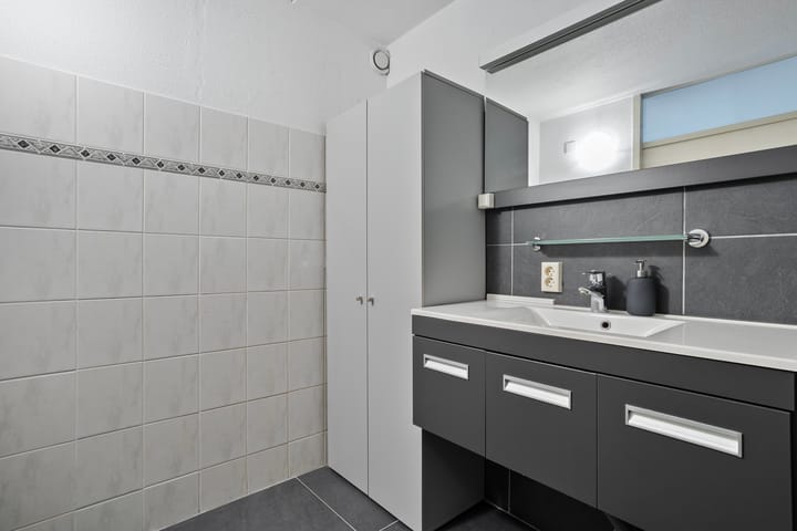 Photo 28 of Von Piekartzmarke 66