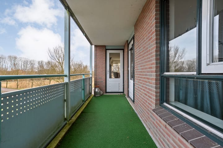 Photo 34 of Von Piekartzmarke 66