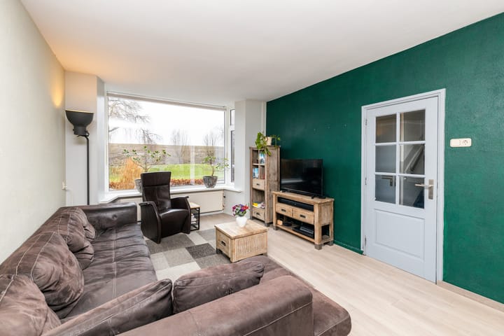 Photo 8 of Rozemarijn 85