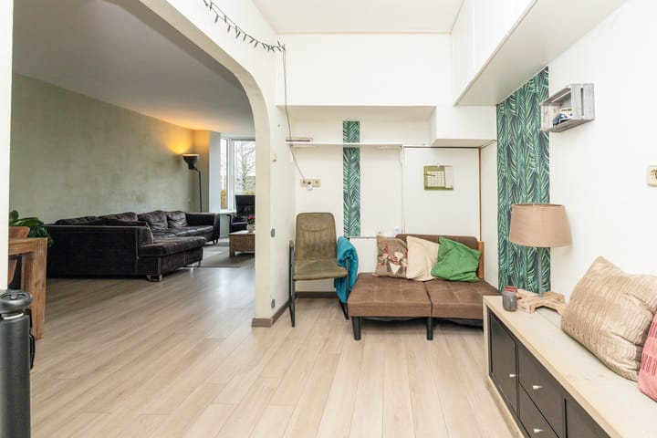 Photo 21 of Rozemarijn 85