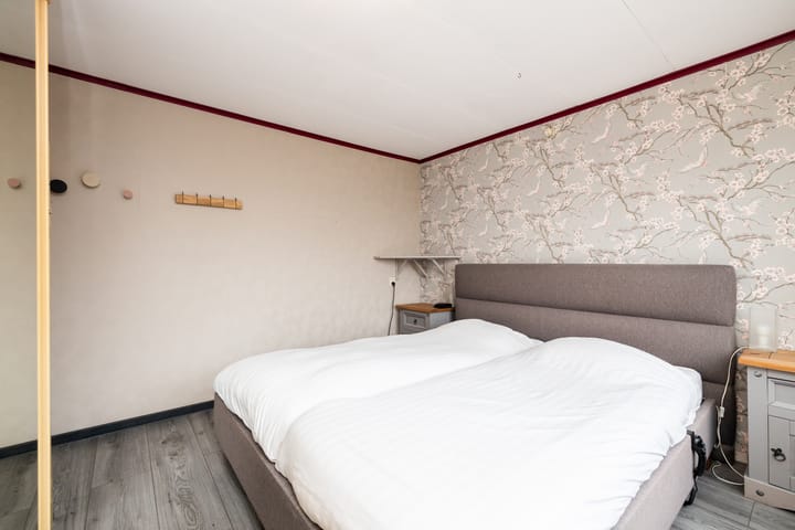 Photo 28 of Rozemarijn 85