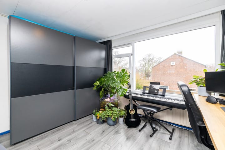 Photo 32 of Rozemarijn 85