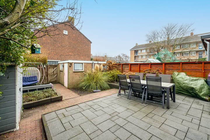 Photo 42 of Rozemarijn 85