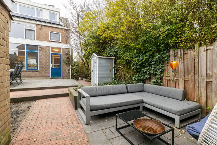 Photo 44 of Rozemarijn 85