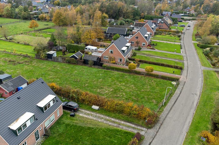 Photo 4 of Boskwei naast nummer 50