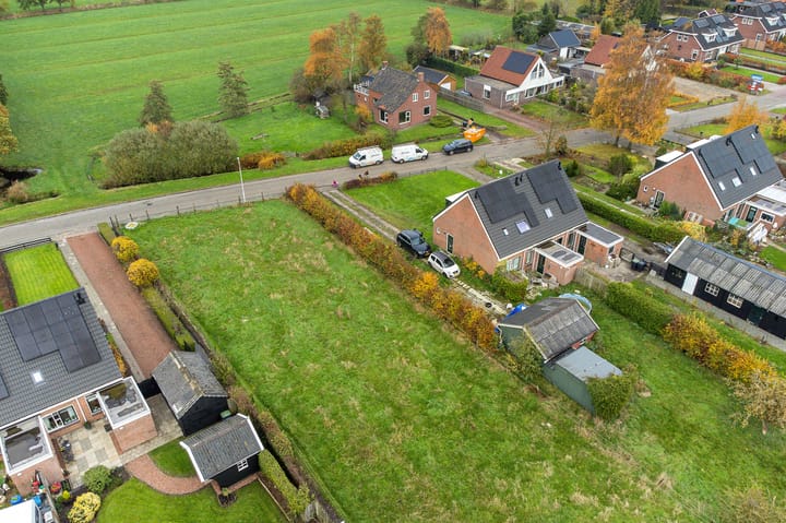 Photo 5 of Boskwei naast nummer 50