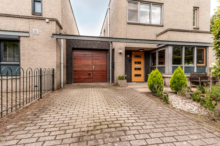 Foto 6 van Picassoweg 32