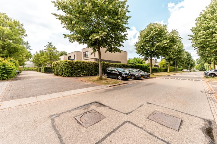 Foto 38 van Picassoweg 32