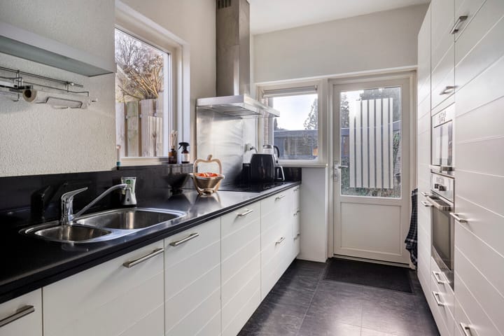 Foto 12 van Koninginnelaan 94