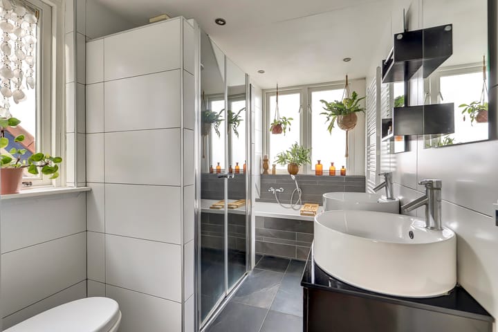 Photo 3 of Waalstraat 12