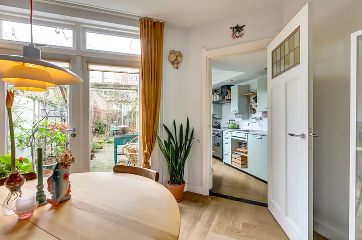 Photo 17 of Waalstraat 12