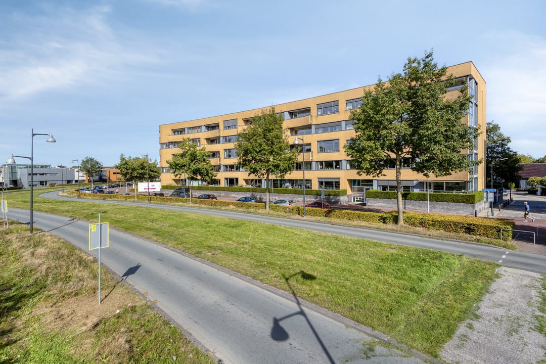 Photo 41 of Burgemeester Jhr. Quarles van Uffordlaan 171