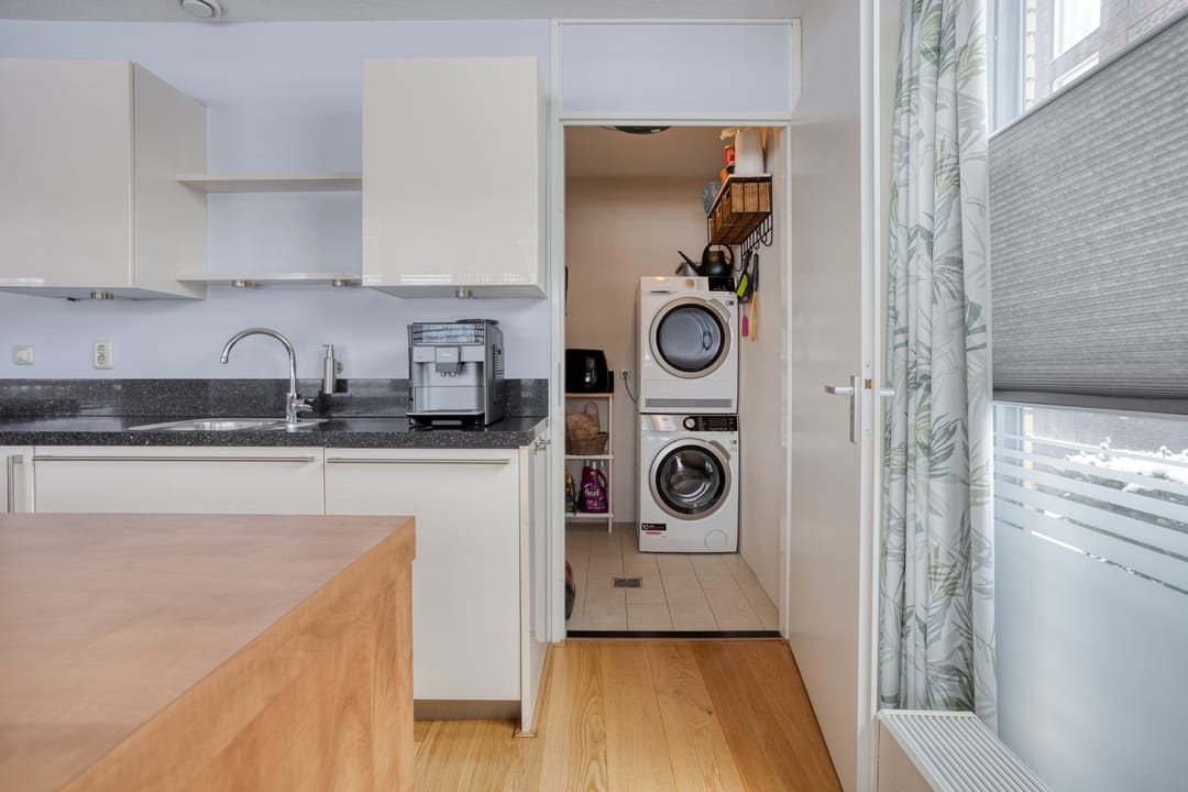 Photo 11 of Burgemeester Jhr. Quarles van Uffordlaan 171