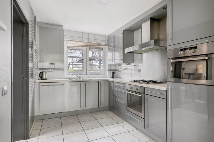 Photo 3 of Genualaan 23