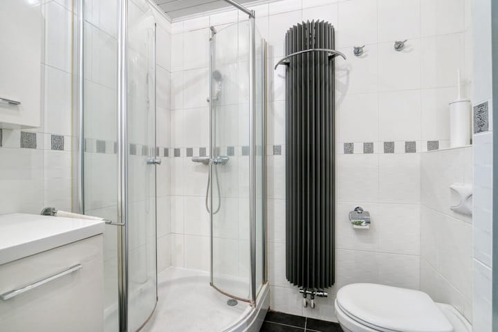 Photo 4 of Genualaan 23