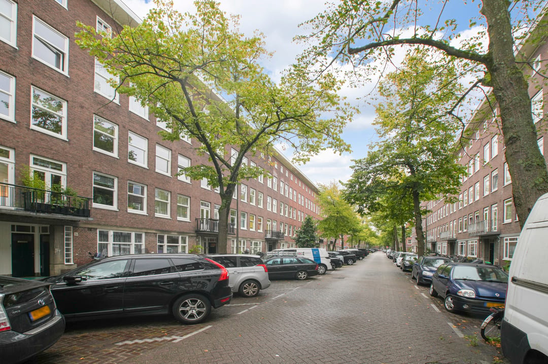Photo 13 of Orteliusstraat 108-2