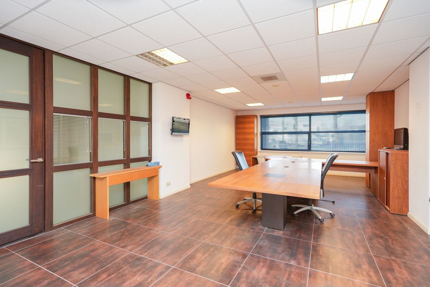 View photo 5 of Edisonstraat 4