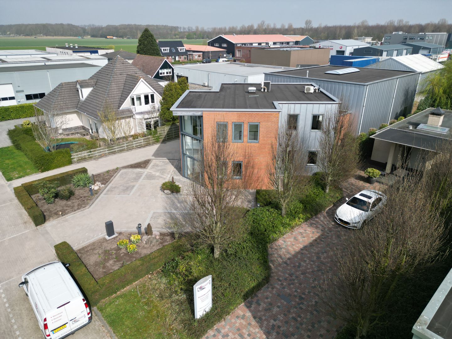 Bekijk foto 2 van Ambachtsstraat 6