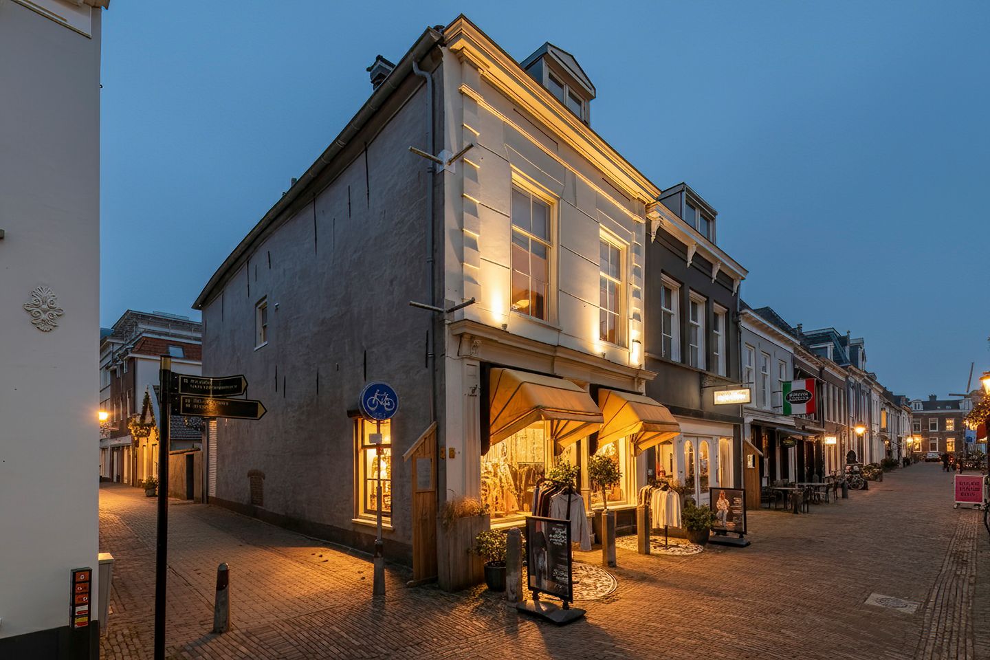 Bekijk foto 2 van Peperstraat 15