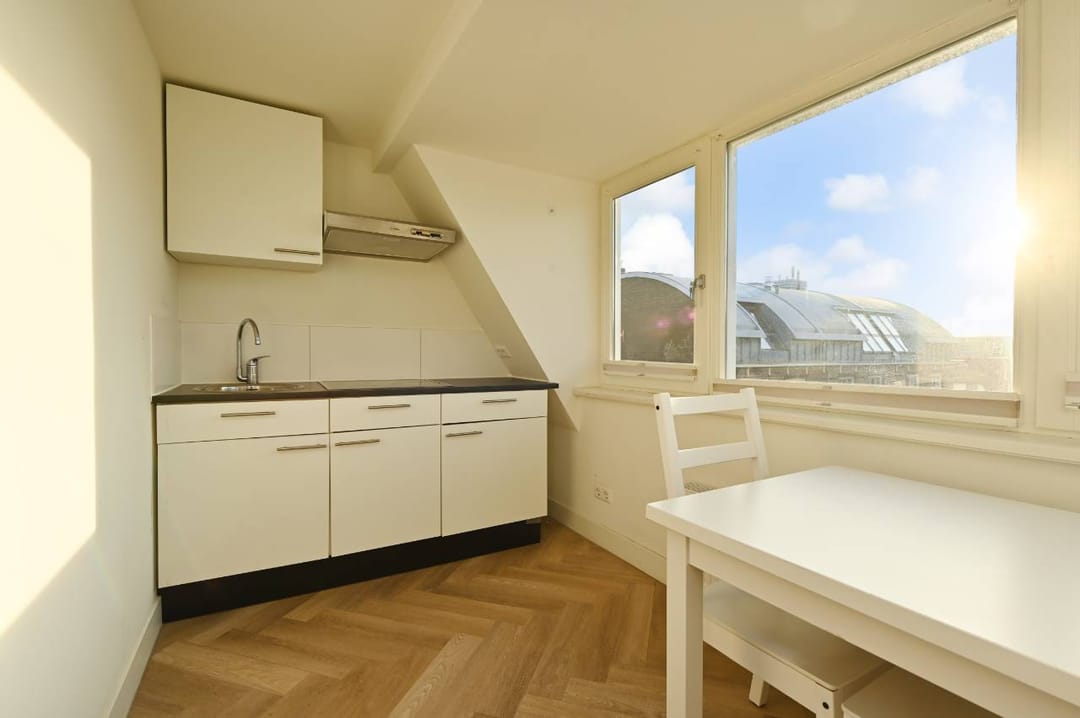 Photo 7 of Anna Beijerstraat 21-C