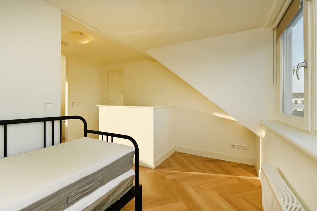 Photo 13 of Anna Beijerstraat 21-C