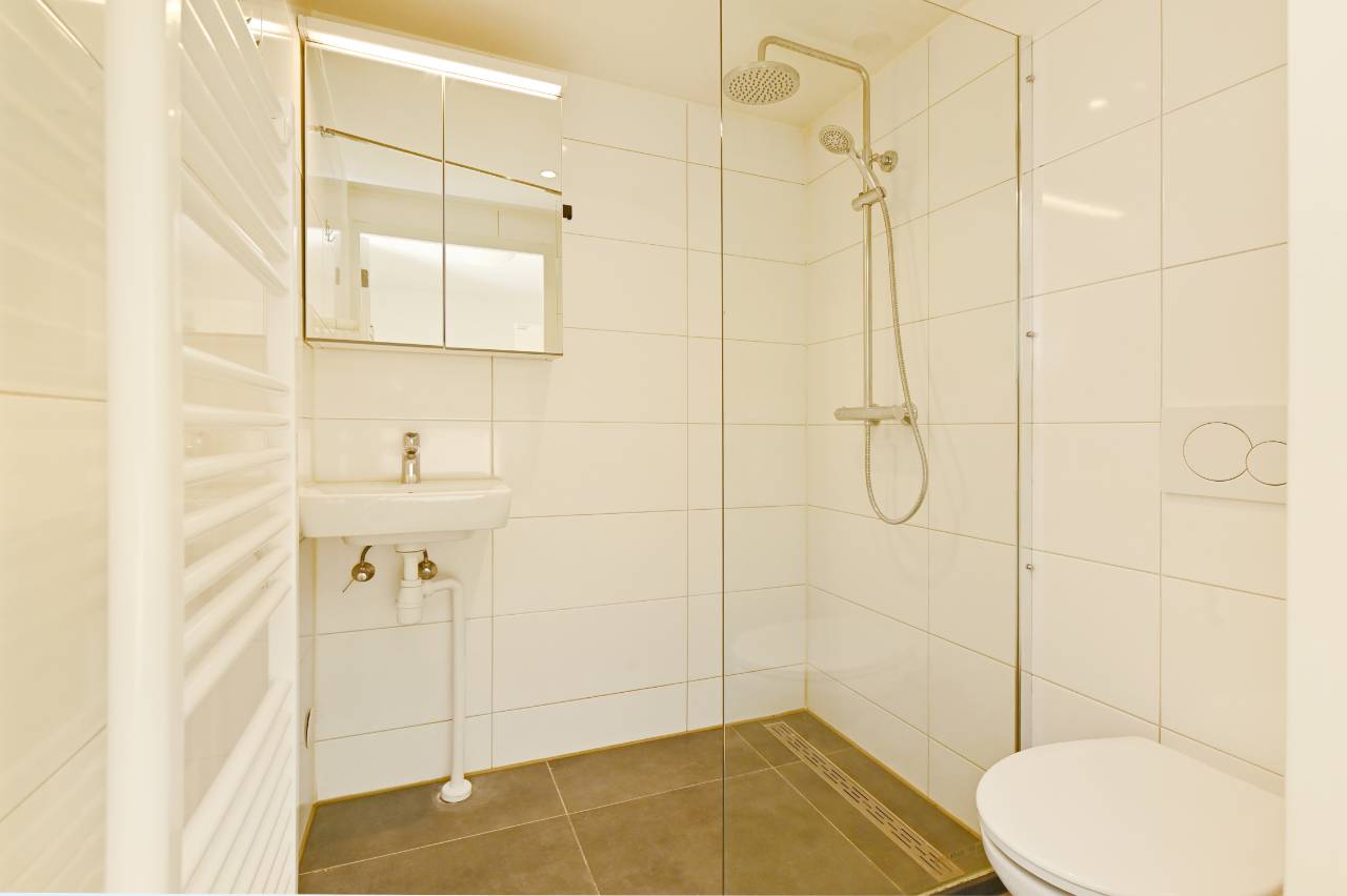 Photo 14 of Anna Beijerstraat 21-C