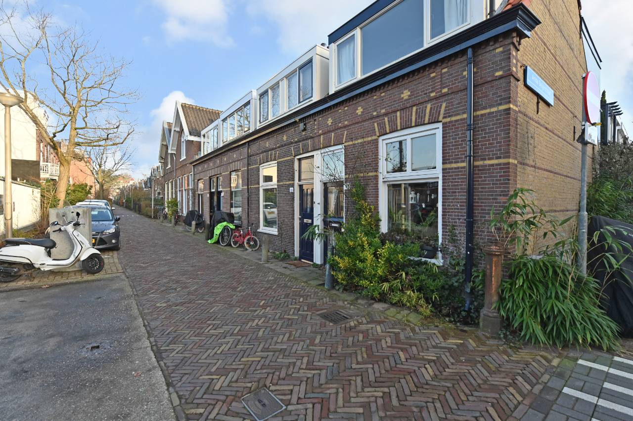 Photo 19 of Anna Beijerstraat 21-C