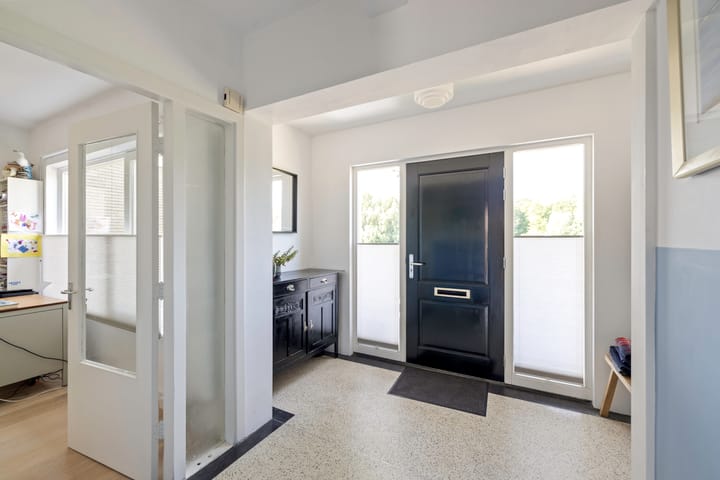 Photo 3 of Nieuwendammerdijk 457