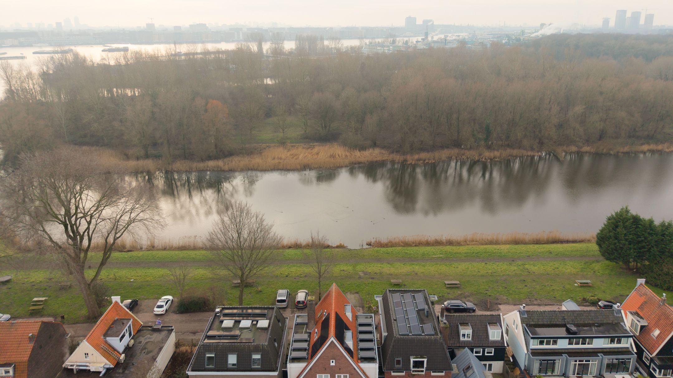 Photo 36 of Nieuwendammerdijk 457