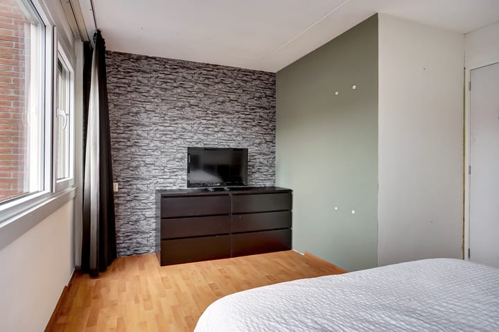 Photo 17 of Doorzwin 2254