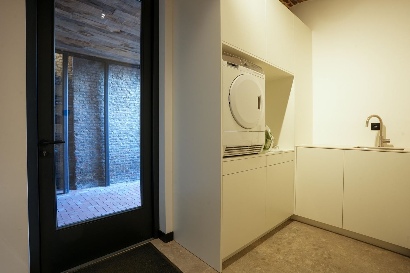 Photo 40 of Kerkstraat 17-A