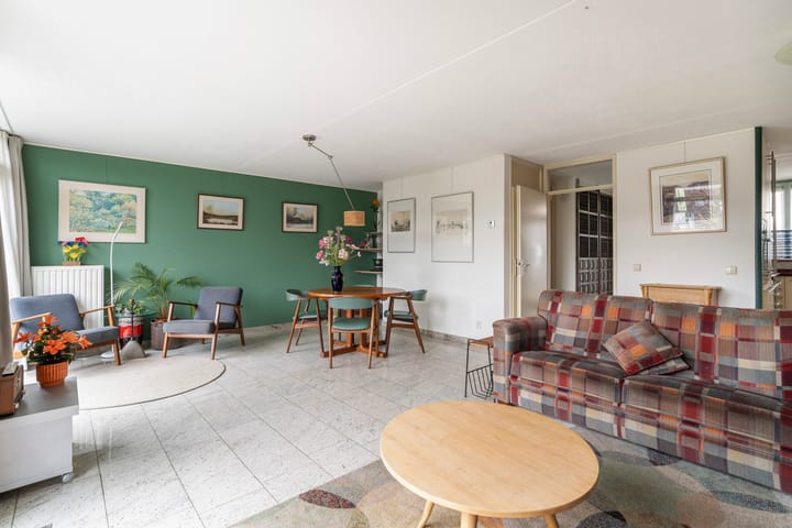 Foto 9 van Van Barenstraat 36