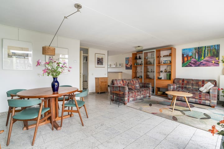 Foto 11 van Van Barenstraat 36