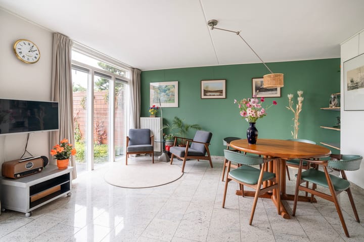 Foto 10 van Van Barenstraat 36