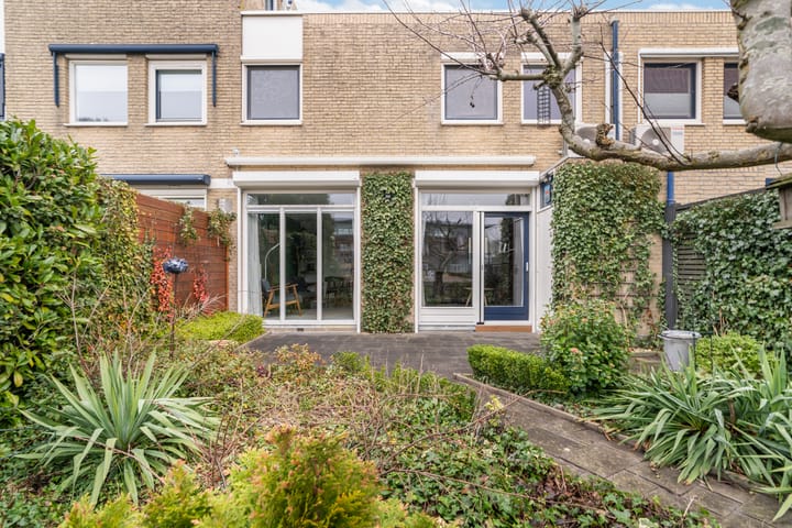 Foto 22 van Van Barenstraat 36