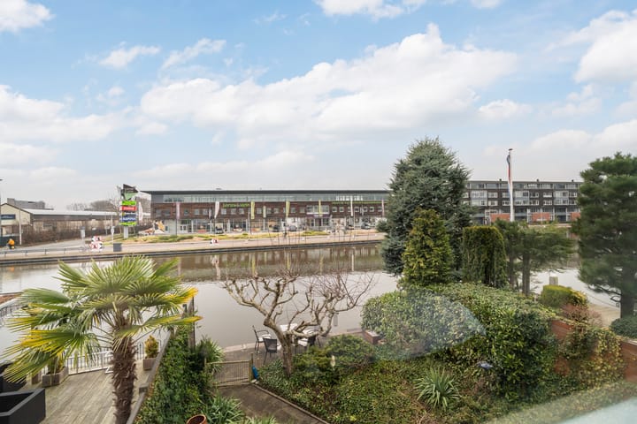 Foto 30 van Van Barenstraat 36