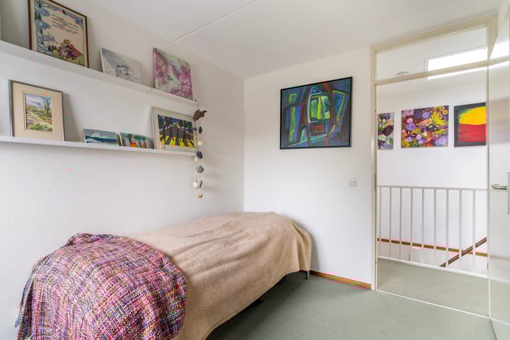 Foto 32 van Van Barenstraat 36