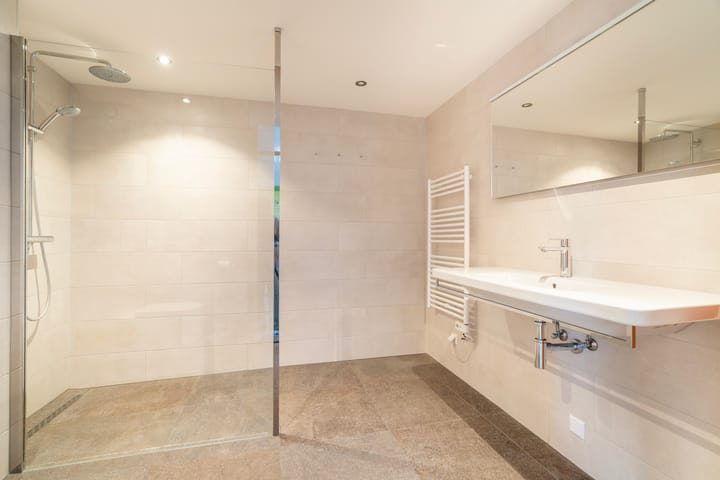 Foto 33 van Van Barenstraat 36