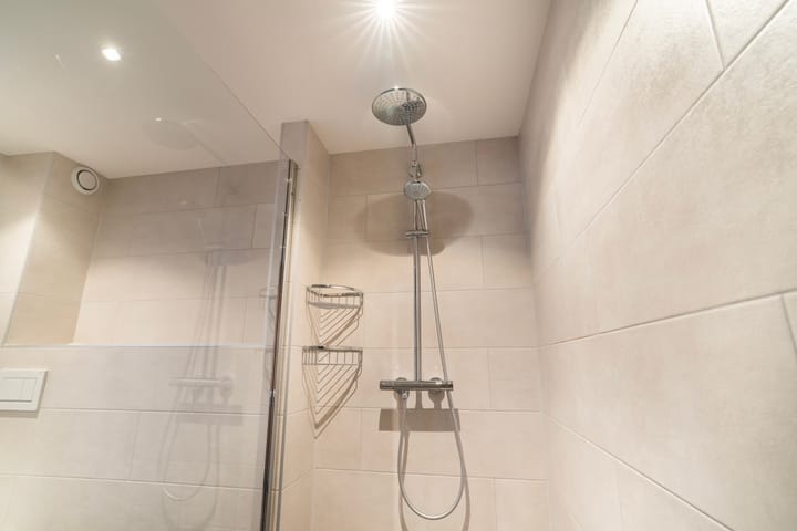 Foto 35 van Van Barenstraat 36